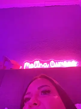 Snapshot of _MelinaCurves_ chatting on 09-25-25, 07:53 MelinaCurves online show from 09-25-25, 07:53