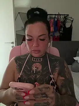  MelinaCurves  online show from 05-28-26, 11:05