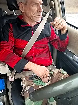 Snapshot of Biknight chatting on 10-29-25, 05:45 Biknight online show from 10-29-25, 05:45