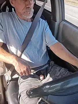 Snapshot of Biknight chatting on 11-24-25, 05:57 Biknight online show from 11-24-25, 05:57