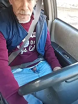 Snapshot of Biknight chatting on 12-14-25, 02:44 Biknight online show from 12-14-25, 02:44