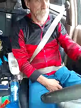 Snapshot of Biknight chatting on 10-26-25, 05:57 Biknight online show from 10-26-25, 05:57