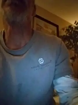 Snapshot of Biknight chatting on 12-05-25, 03:38 Biknight online show from 12-05-25, 03:38