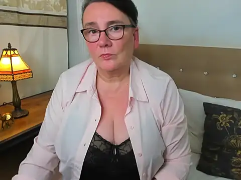 DorisDesire online show from 11-13-25, 09:30