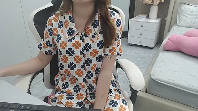 Hanako love online show from 11-09-25, 03:49