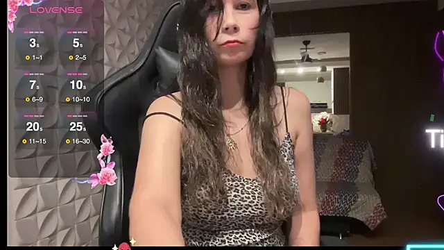 Leilacharlotte online show from 01-15-26, 11:19