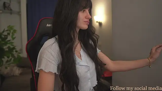 Snapshot of oxxme chatting on 11-12-25, 09:40 oxxme online show from 11-12-25, 09:40