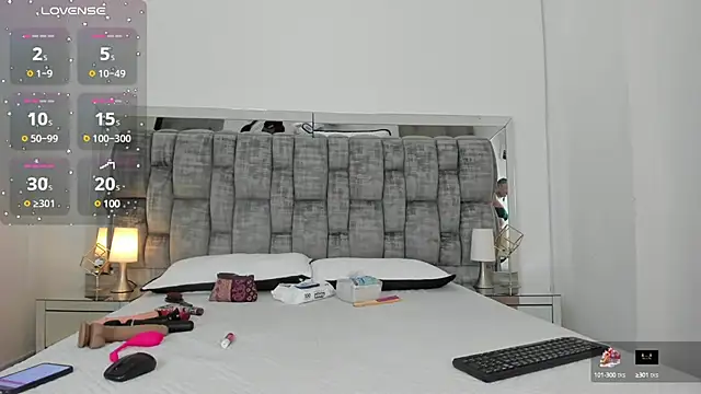 Snapshot of Tamara_Luaren chatting on 02-20-25, 07:52 Tamara Luaren online show from 02-20-25, 07:52