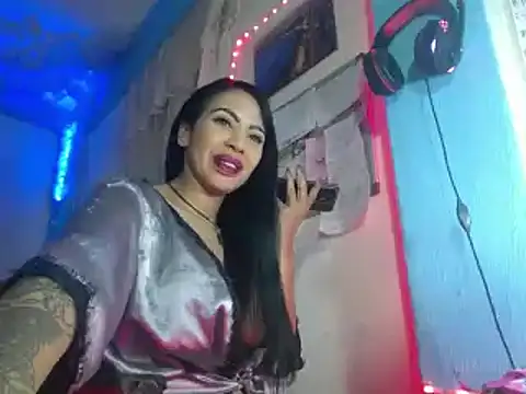 ERIKA-THEDOLL online show from 12-06-24, 01:13