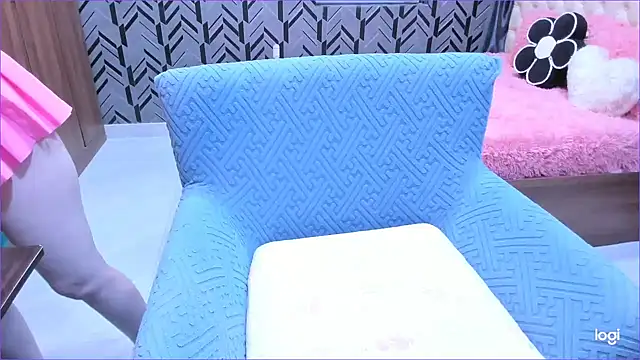 Snapshot of Toyota_Motor_Corporation chatting on 11-26-25, 11:16 Toyota Motor Corporation online show from 11-26-25, 11:16