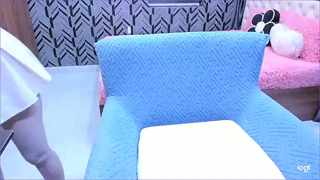 Snapshot of Toyota_Motor_Corporation chatting on 12-14-25, 11:21 Toyota Motor Corporation online show from 12-14-25, 11:21