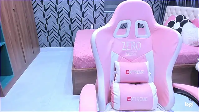 Toyota Motor Corporation online show from 04-08-26, 11:39