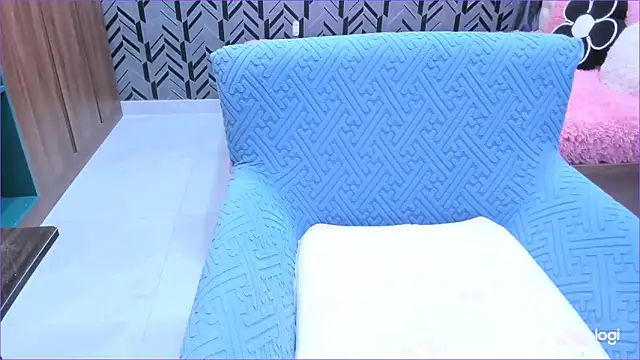 Snapshot of Toyota_Motor_Corporation chatting on 11-03-25, 11:19 Toyota Motor Corporation online show from 11-03-25, 11:19