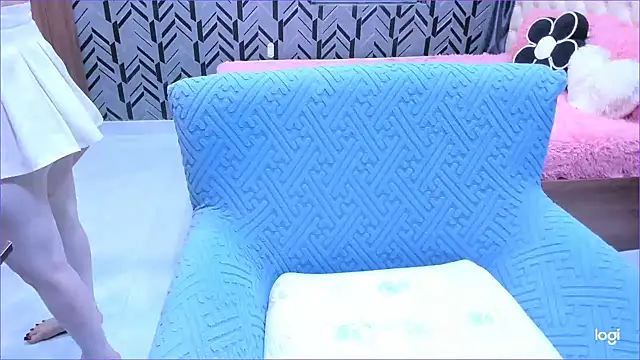 Snapshot of Toyota_Motor_Corporation chatting on 11-17-25, 11:20 Toyota Motor Corporation online show from 11-17-25, 11:20