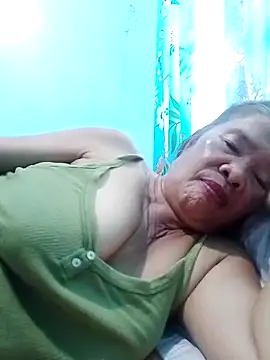 sexylizzy4u online show from 02-16-26, 04:00