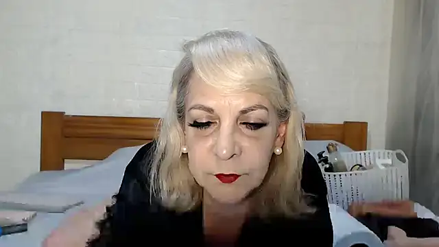 Snapshot of awild_kitten chatting on 06-16-26, 09:31 awild kitten online show from 06-16-26, 09:31