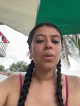 Snapshot of emilyjohanson chatting on 05-16-26, 03:11 emilyjohanson online show from 05-16-26, 03:11