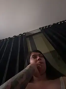 emilyjohanson online show from 04-11-26, 05:26