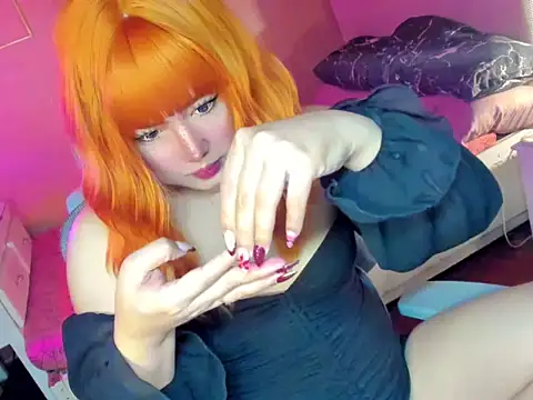 HOTnWILDalice online show from 12-15-25, 02:28