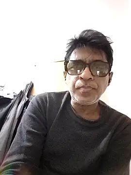 iamkahn 44 online show from 12-18-25, 07:07