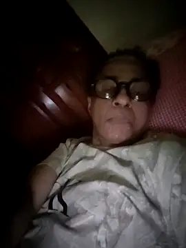 iamkahn 44 online show from 04-14-26, 06:40