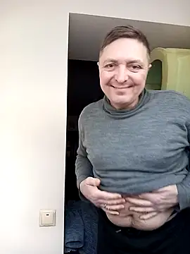 Snapshot of Pokaz2020 chatting on 02-15-25, 02:11 Pokaz2020 online show from 02-15-25, 02:11