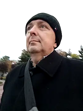 Snapshot of Pokaz2020 chatting on 10-18-25, 02:52 Pokaz2020 online show from 10-18-25, 02:52