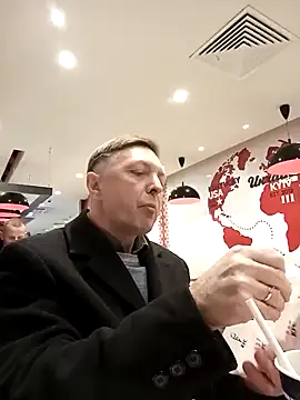 Snapshot of Pokaz2020 chatting on 10-01-25, 02:10 Pokaz2020 online show from 10-01-25, 02:10