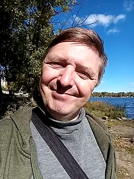 Snapshot of Pokaz2020 chatting on 09-25-25, 09:04 Pokaz2020 online show from 09-25-25, 09:04