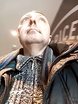 Snapshot of Pokaz2020 chatting on 02-18-25, 11:44 Pokaz2020 online show from 02-18-25, 11:44