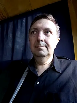 Snapshot of Pokaz2020 chatting on 09-23-25, 05:58 Pokaz2020 online show from 09-23-25, 05:58