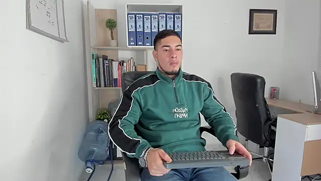 Snapshot of Dimitri_Colleman chatting on 01-30-25, 12:06 Dimitri Colleman online show from 01-30-25, 12:06