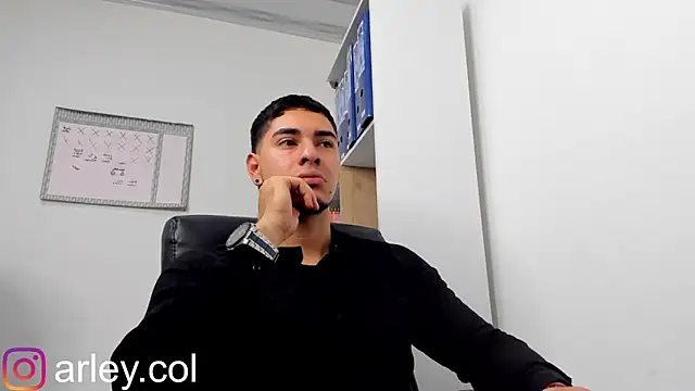 Snapshot of Dimitri_Colleman chatting on 01-03-25, 07:16 Dimitri Colleman online show from 01-03-25, 07:16