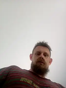 Snapshot of Skody31 chatting on 11-11-25, 04:29 Skody31 online show from 11-11-25, 04:29