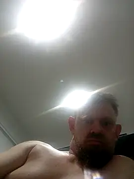 Snapshot of Skody31 chatting on 11-26-25, 04:23 Skody31 online show from 11-26-25, 04:23