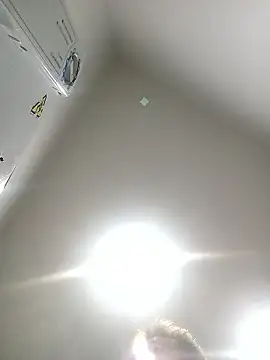 Snapshot of Skody31 chatting on 01-12-26, 04:14 Skody31 online show from 01-12-26, 04:14