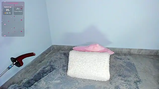 Sofi Smiley online show from 03-17-26, 02:36