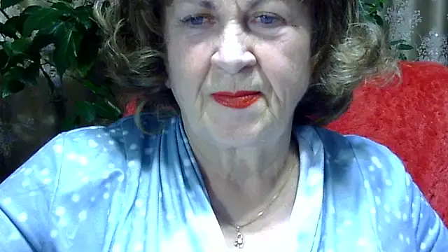 Emma52610 online show from 12-04-25, 06:18