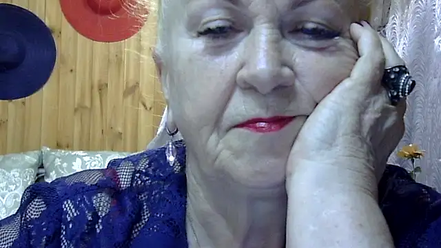 Emma52610 online show from 10-02-25, 05:55