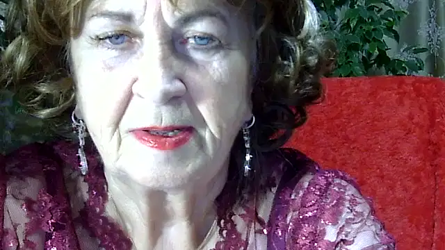 Emma52610 online show from 11-26-25, 04:07