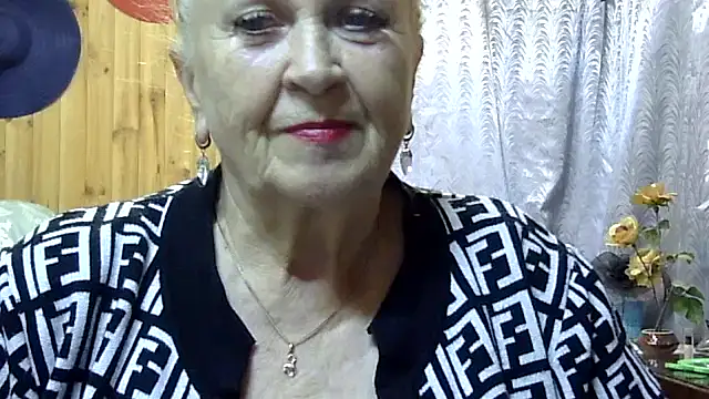 Emma52610 online show from 09-28-25, 04:36