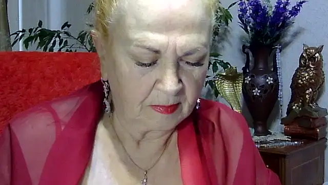 Emma52610 online show from 03-16-25, 05:47