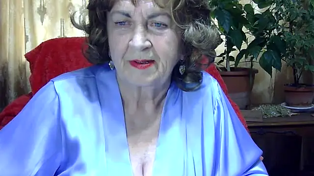 Emma52610 online show from 03-31-26, 11:23