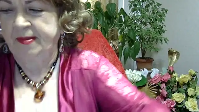 Emma52610 online show from 05-09-26, 05:33
