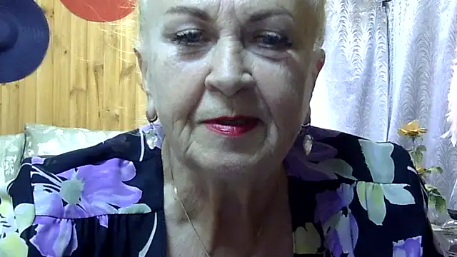 Emma52610 online show from 09-26-25, 11:17