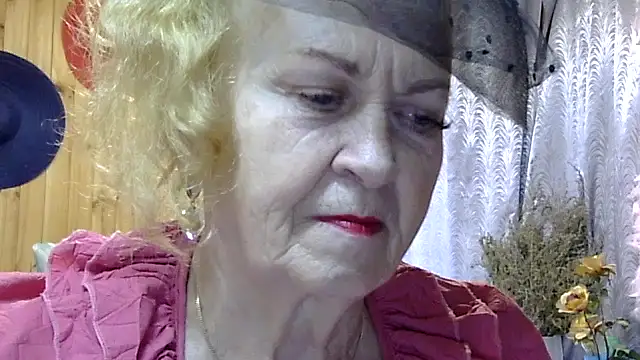 Emma52610 online show from 10-21-25, 11:31