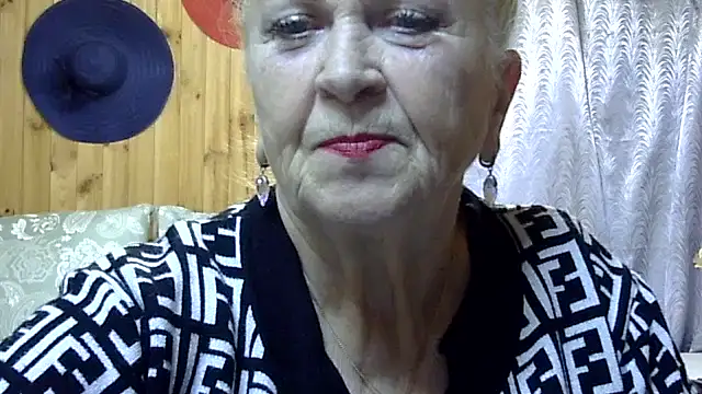 Emma52610 online show from 10-13-25, 05:25