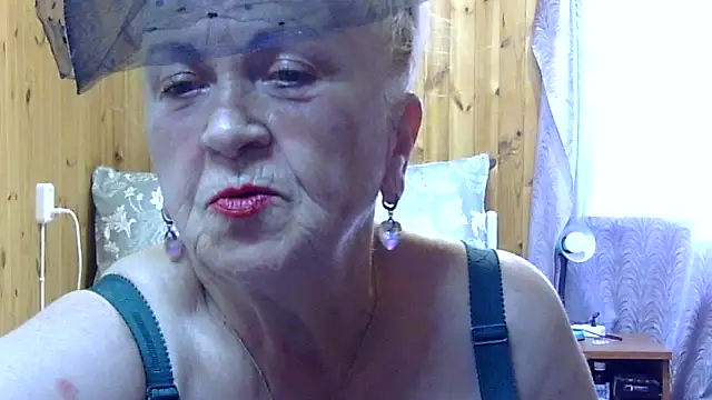 Emma52610 online show from 09-11-25, 07:30