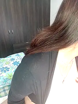 FireWoman online show from 12-16-25, 04:22