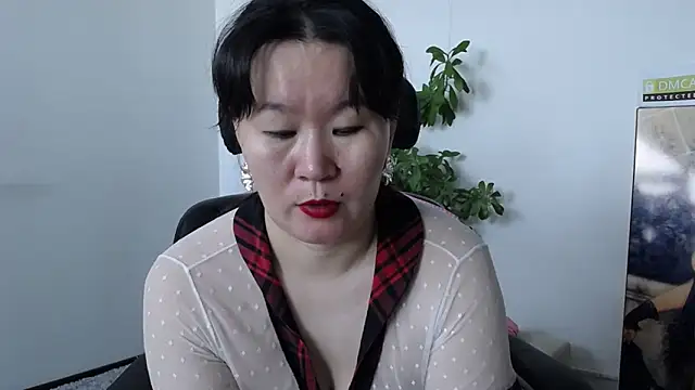 Akira xx online show from 10-13-25, 03:52